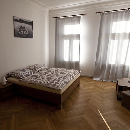 Carpe Diem Prague Apartment Ngoại thất bức ảnh