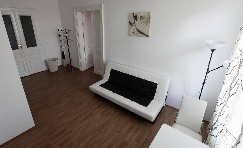 Carpe Diem Prague Apartment Phòng bức ảnh