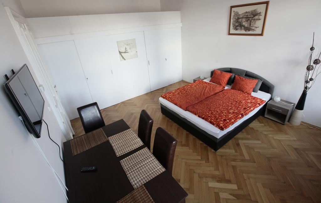 Carpe Diem Prague Apartment Phòng bức ảnh