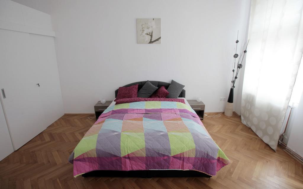 Carpe Diem Prague Apartment Phòng bức ảnh