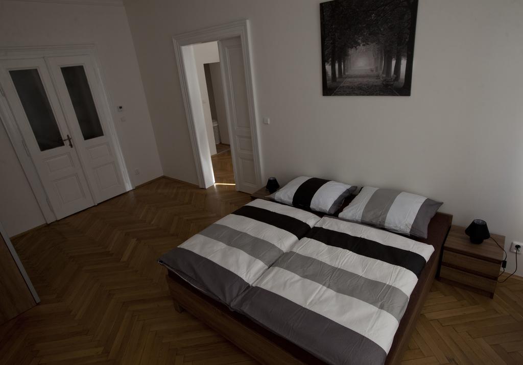 Carpe Diem Prague Apartment Ngoại thất bức ảnh